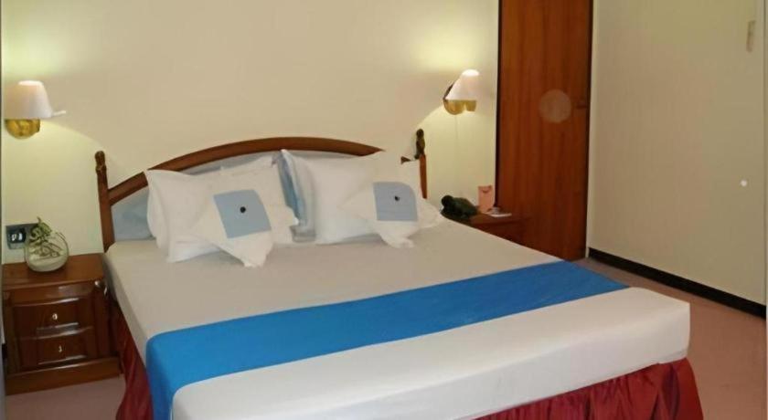 Sahid Kawanua Hotel 美娜多 外观 照片